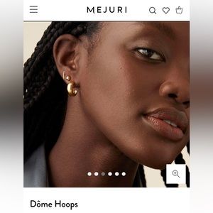 BRAND NEW NEVER WORN Mejuri Dome Gold Hoops
